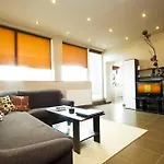 아파트 Penthouse Larry *