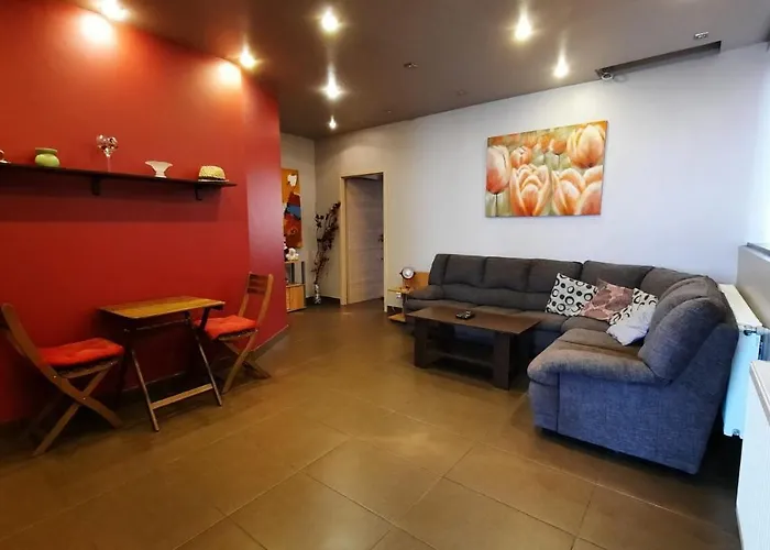 Penthouse Larry Apartment *